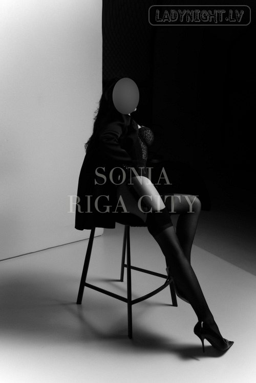 Sonia REAL